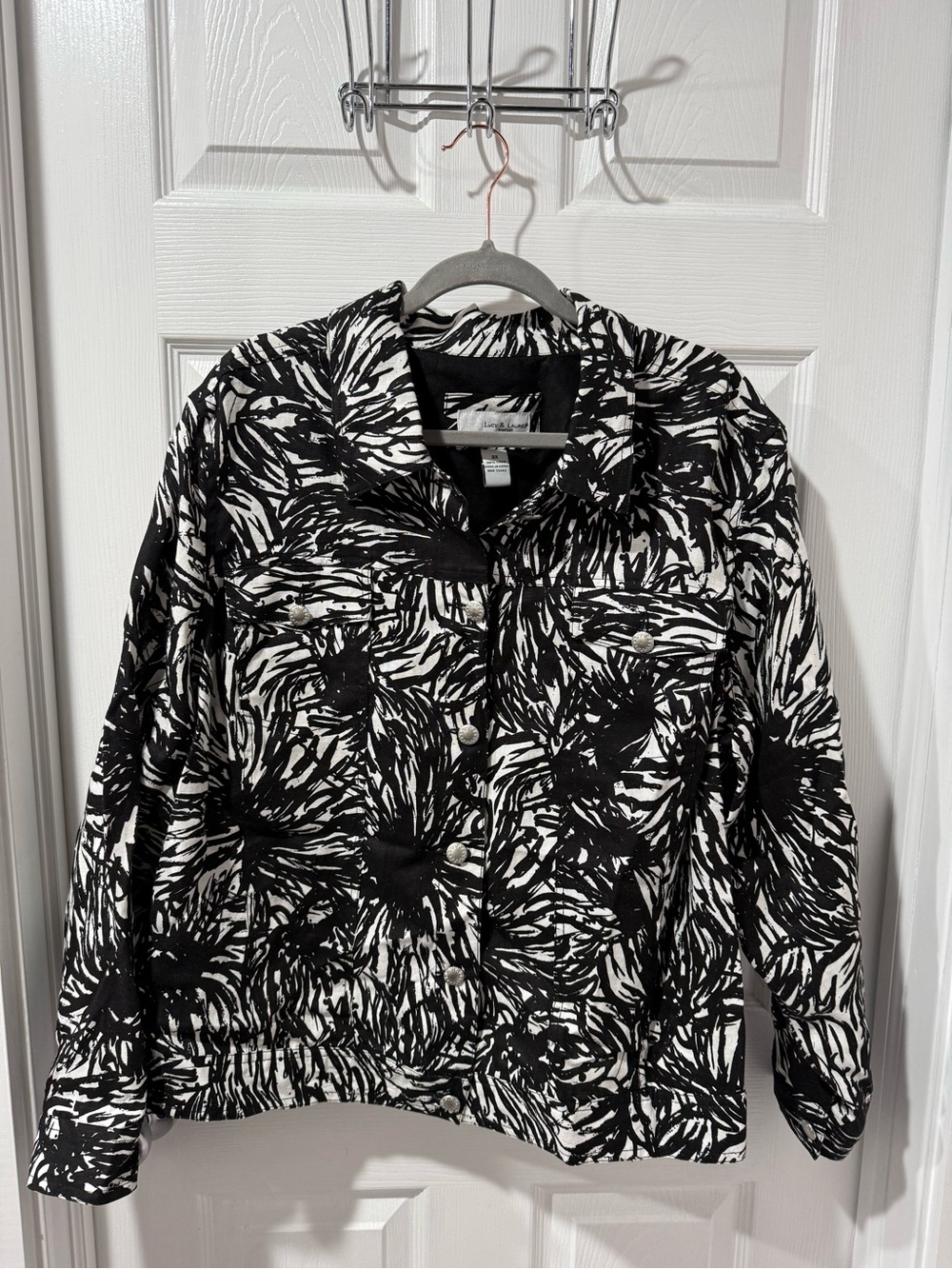 Lucy & Laurel Black and White Linen Jacket